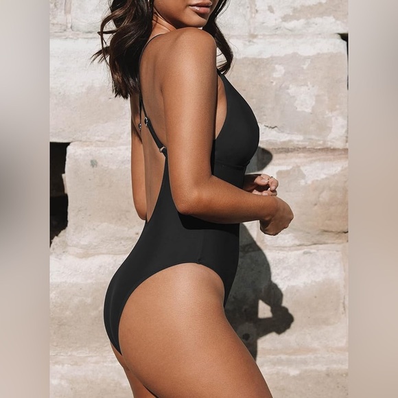 🌻 NWT Cupshe Deep V Neck Crisscross One Piece Swimsuit - Picture 2 of 4